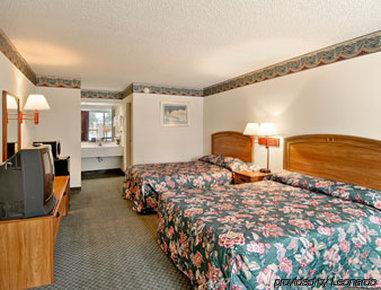 Days Inn By Wyndham Orangeburg South Экстерьер фото